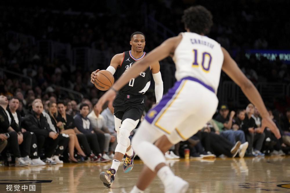 随着各大俱 随着各大俱